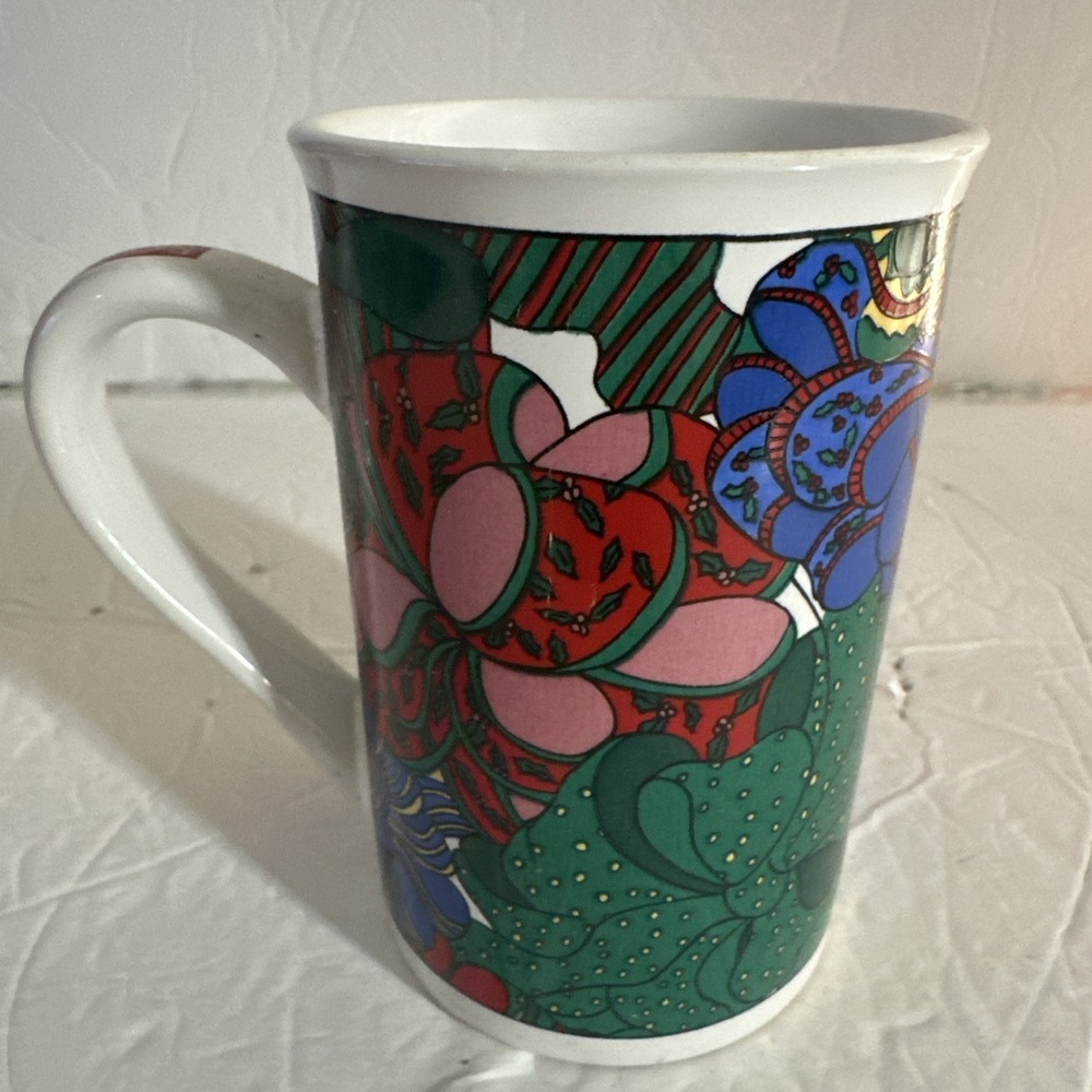 Fire Works Design Christmas Mug Red Green Floral Ribbons Holiday Coffee‎ Cup